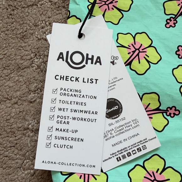ALOHA Collection Mid Pouch - Picture 3 of 3